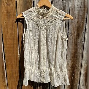 ANTHROPOLOGIE LACE TOP, Medium, Cream